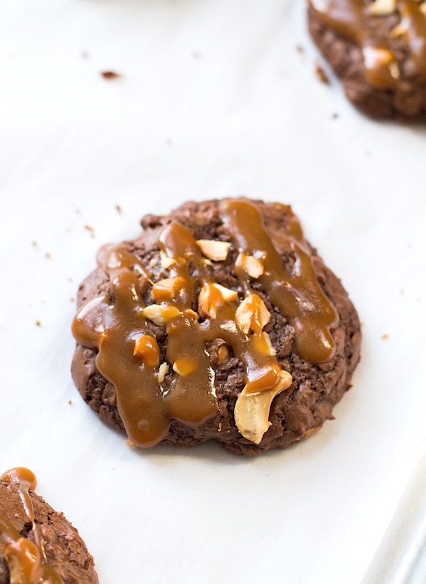 Caramel Cashew Chocolate Cookies | gluten-free