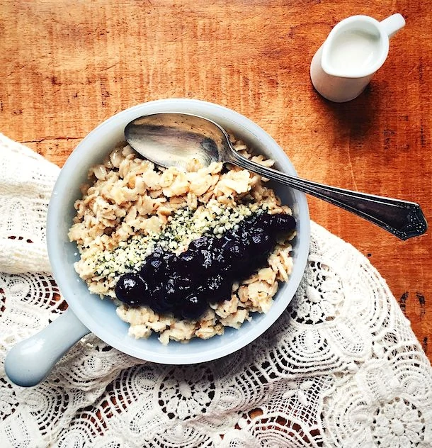 Ghee Toasted Oatmeal with Blueberries