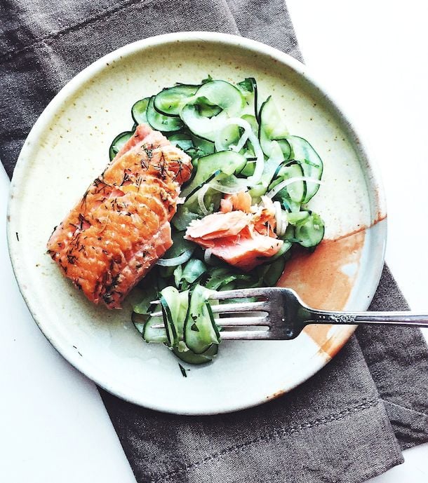 Seared Salmon with Spiralized Cucumber Noodles {paleo}