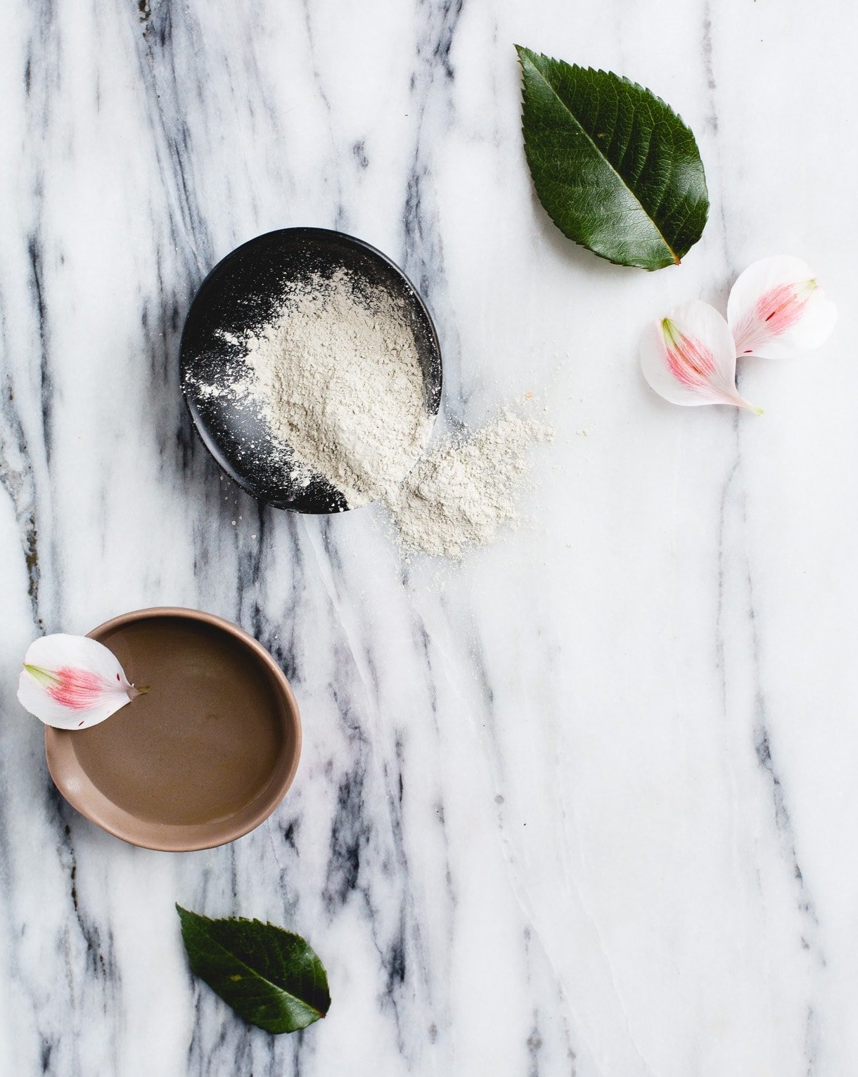 Moisturizing DIY Clay Mask {3 ingredients, natural skincare}