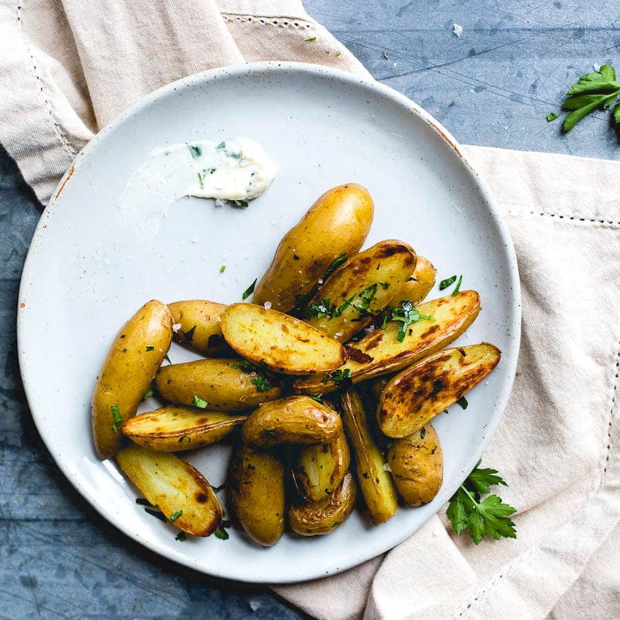 Crispy Garlic Butter Fingerling Potatoes {gluten-free}