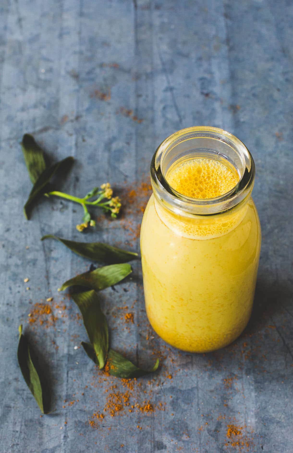 easy golden turmeric latte recipe - plays well with butter