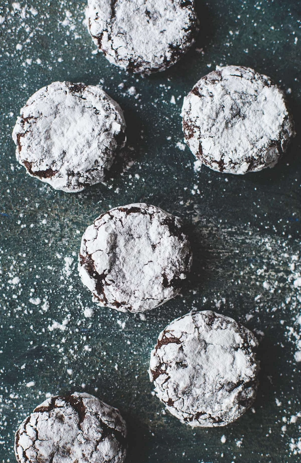 Fudgy Peppermint Chocolate Crinkle Cookies -- the browniest, holiday cookie {made with teff flour}