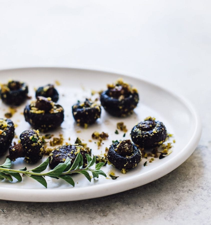Oregano and Butter Roasted Mushrooms with Crispy Crumbs {glutenfree}