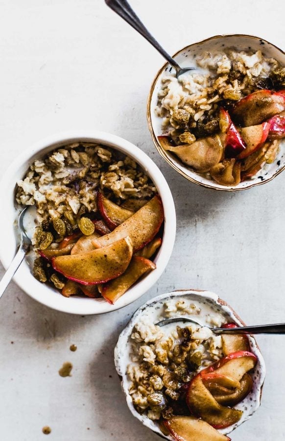 Coconut Sugar Oatmeal with Caramelized Apples {recipe}