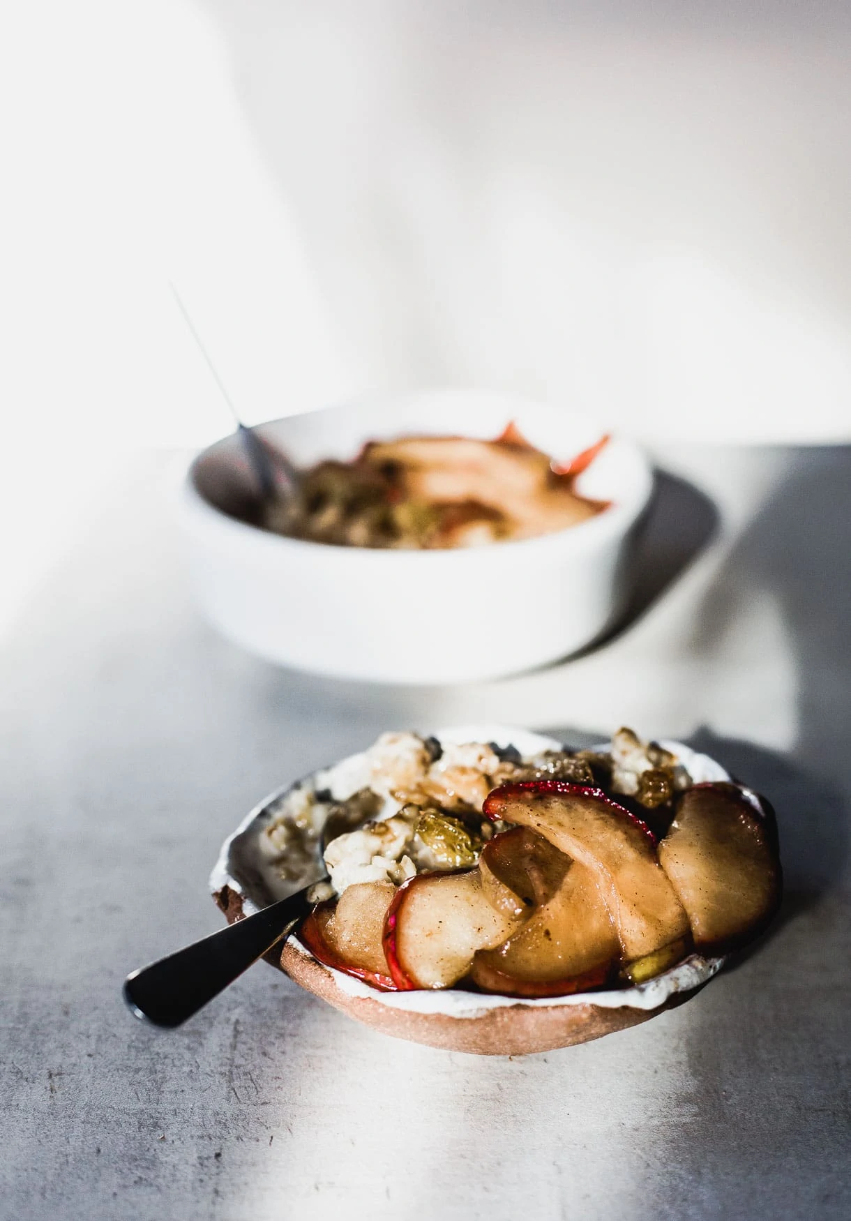 Coconut Sugar Oatmeal with Caramelized Apples