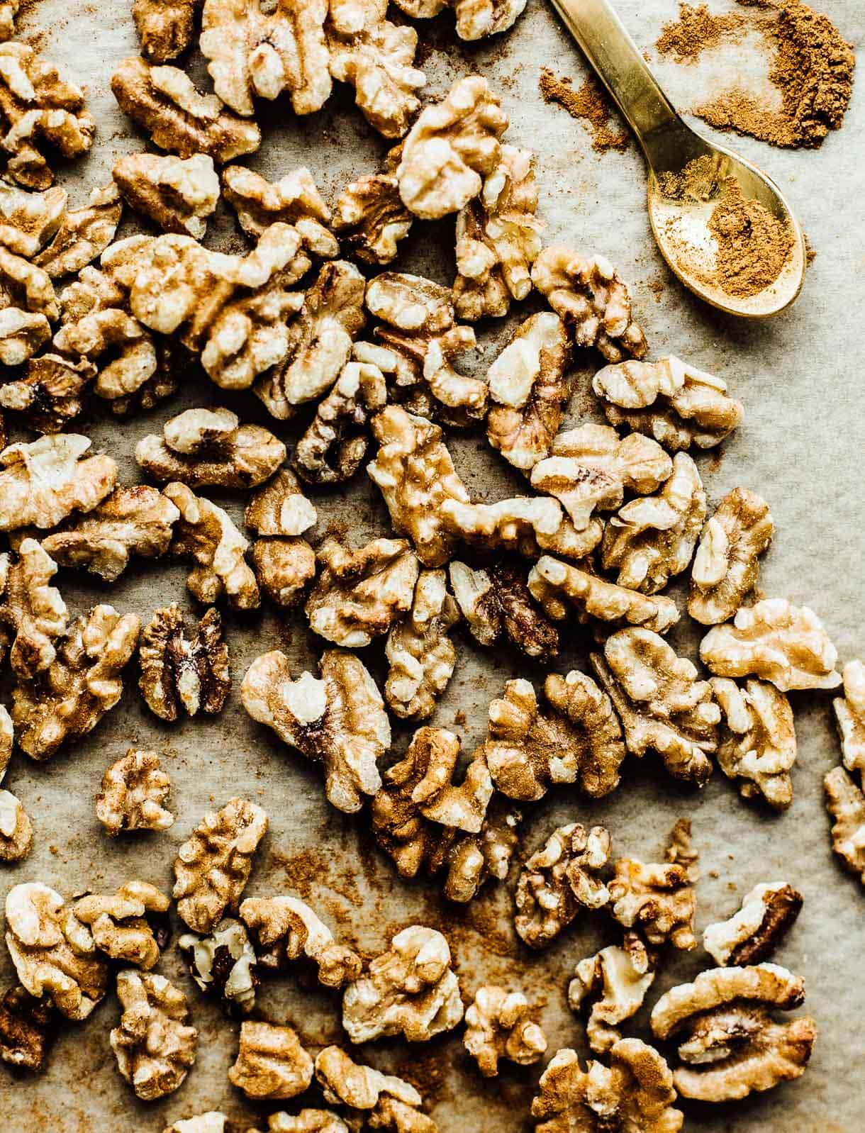 Cinnamon Walnuts