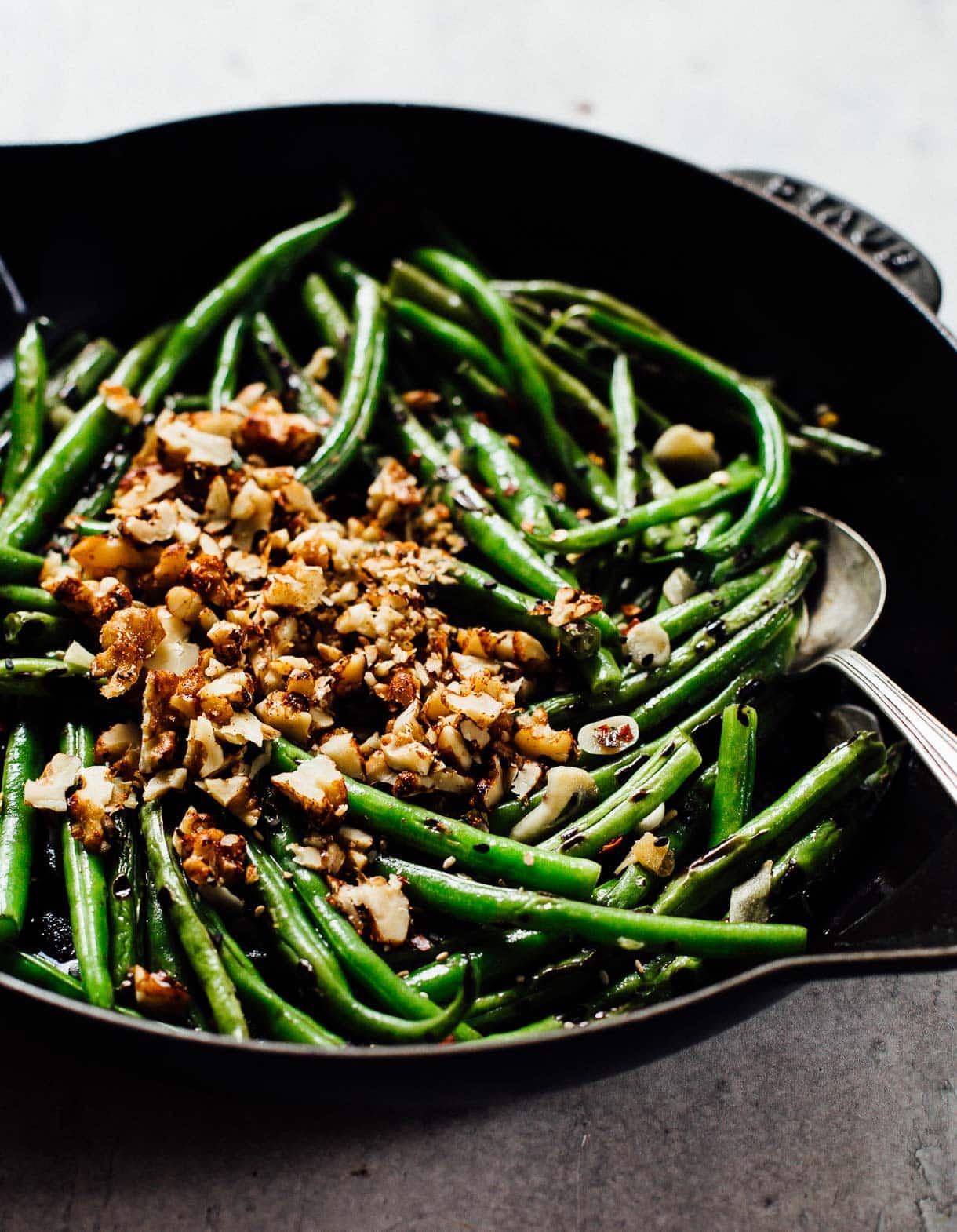Spicy Green Beans with Sesame Walnuts