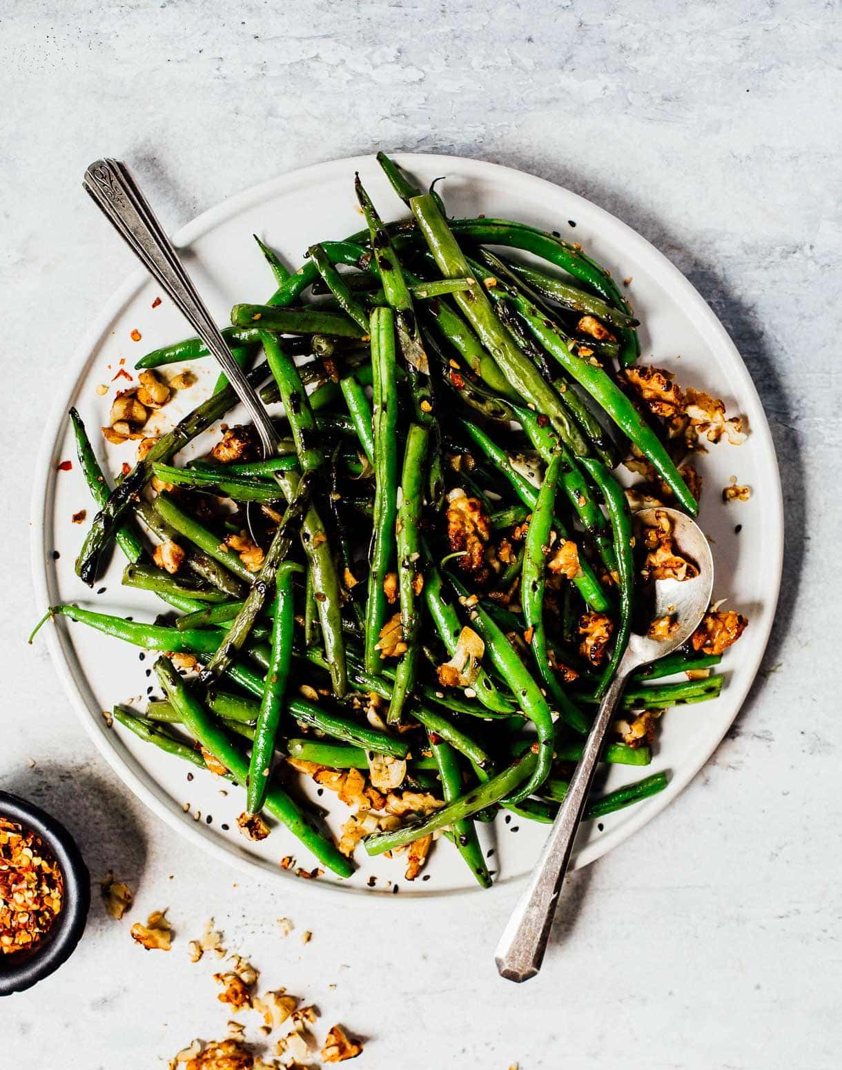 Spicy Green Beans with sesame walnuts
