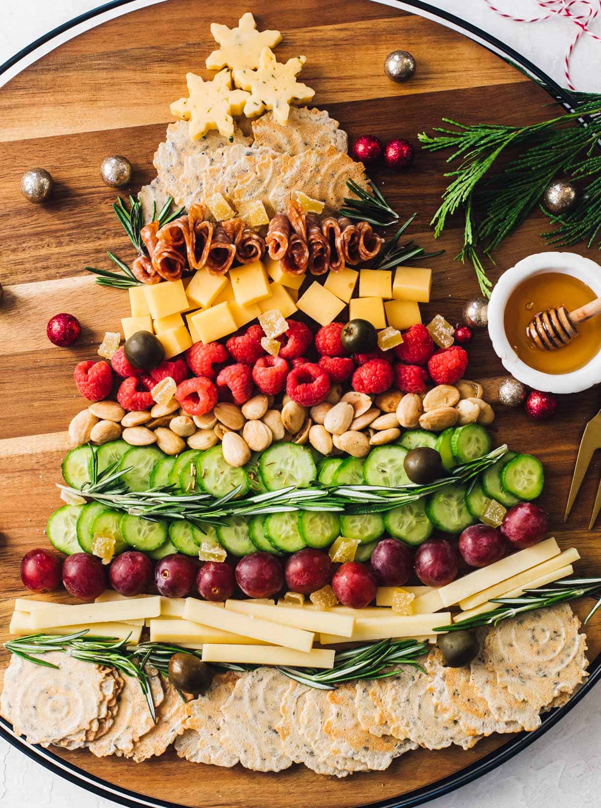 Christmas Tree Charcuterie Board! (beginner level)
