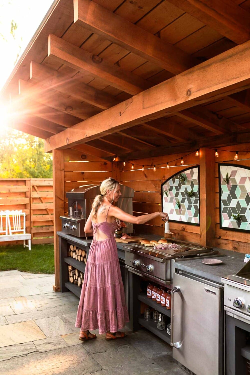 Beautiful & Functional Covered Outdoor Kitchen Design