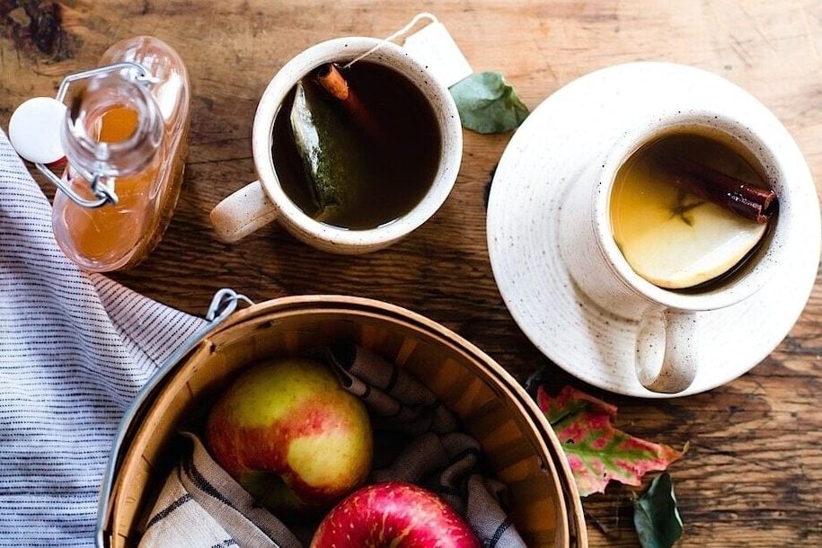 Hot Apple Shrub Cider {trendy twist on apple cider}